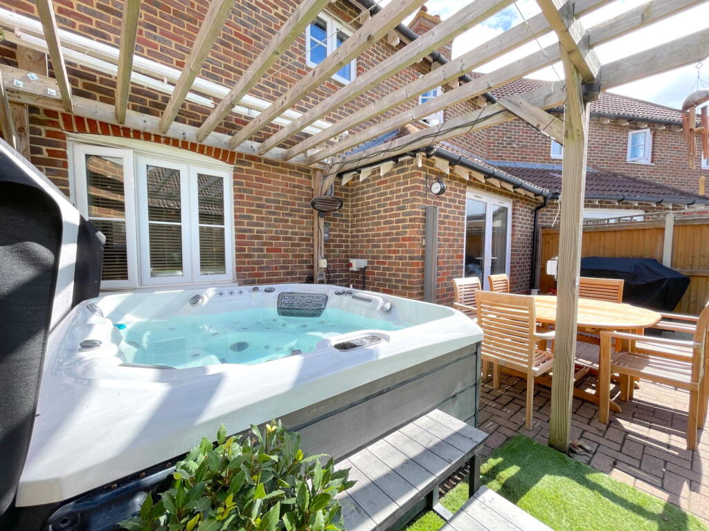 House in Rochester - View 4