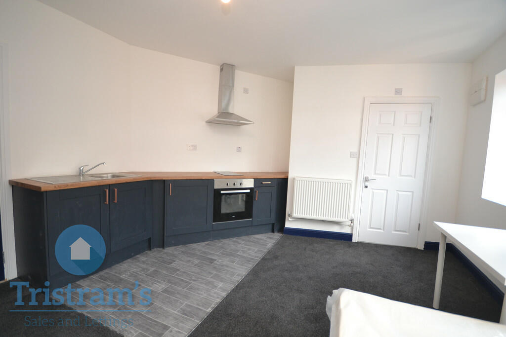 Studio flat for rent