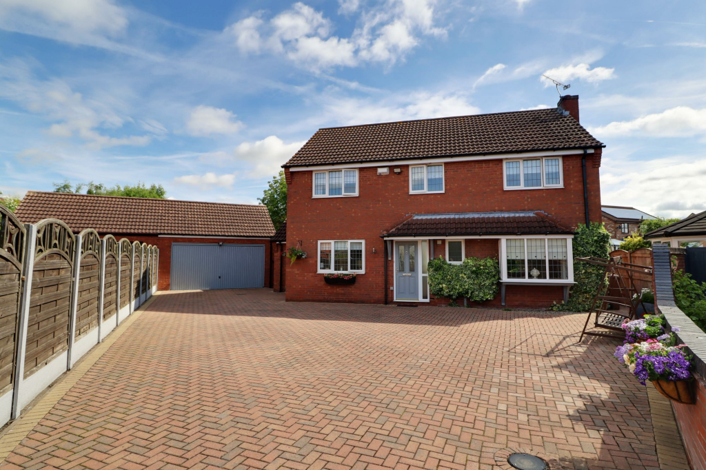 Main image of property: Byre Court, Westwoodside, DN9
