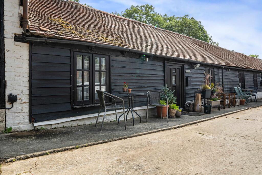 Waterperry, Oxford, Oxfordshire, OX33 - More