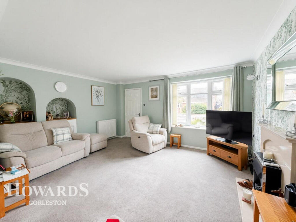 Sandpiper Close, Bradwell photo 2