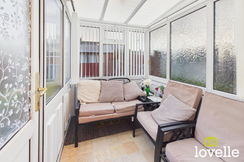 House in Hull - View 5