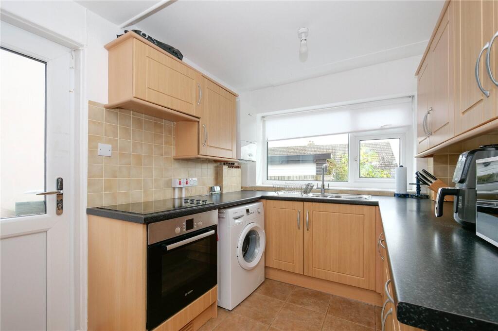 House in Bradford, Baildon - View 5