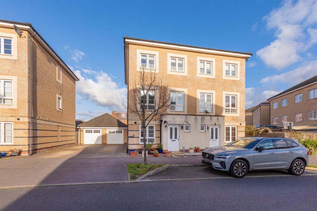 Main image of property: Kings Reach, Slough