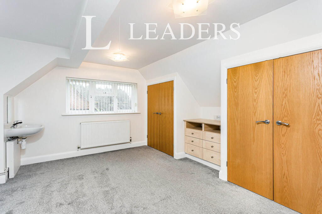 Apartment in Brighton - View 5