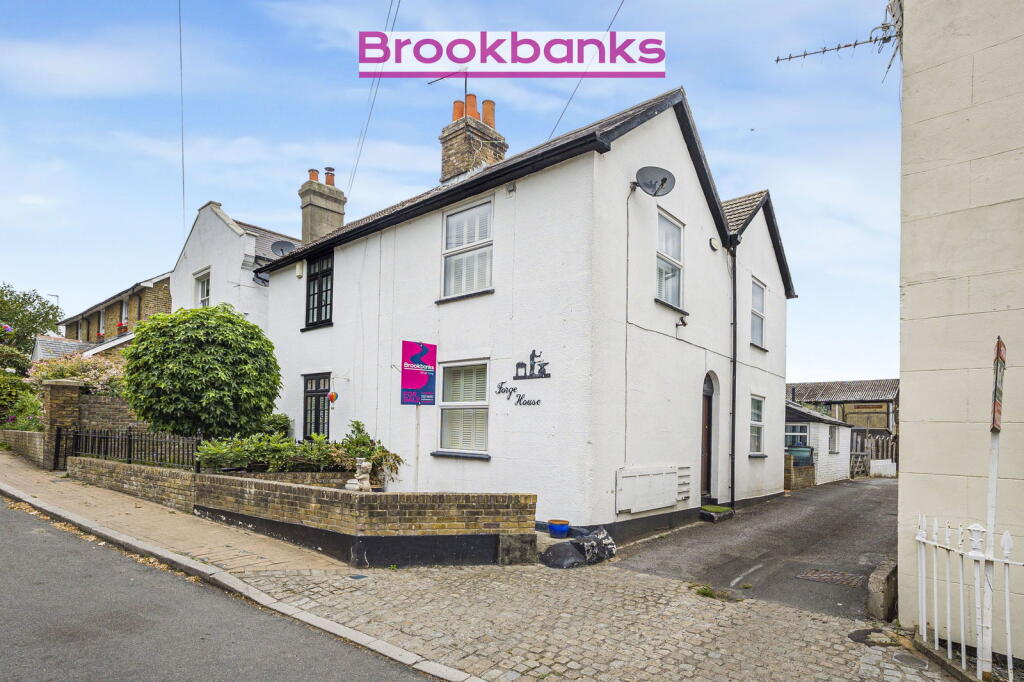 Swanley Village Road, Swanley, Kent, BR8 7NF