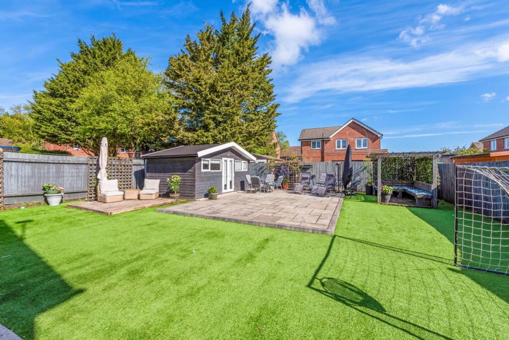 House in Fareham, Hampshire - View 2