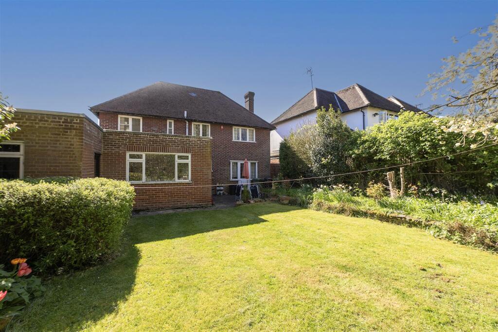 Additional image 9 of Carisbrooke Road, Harpenden