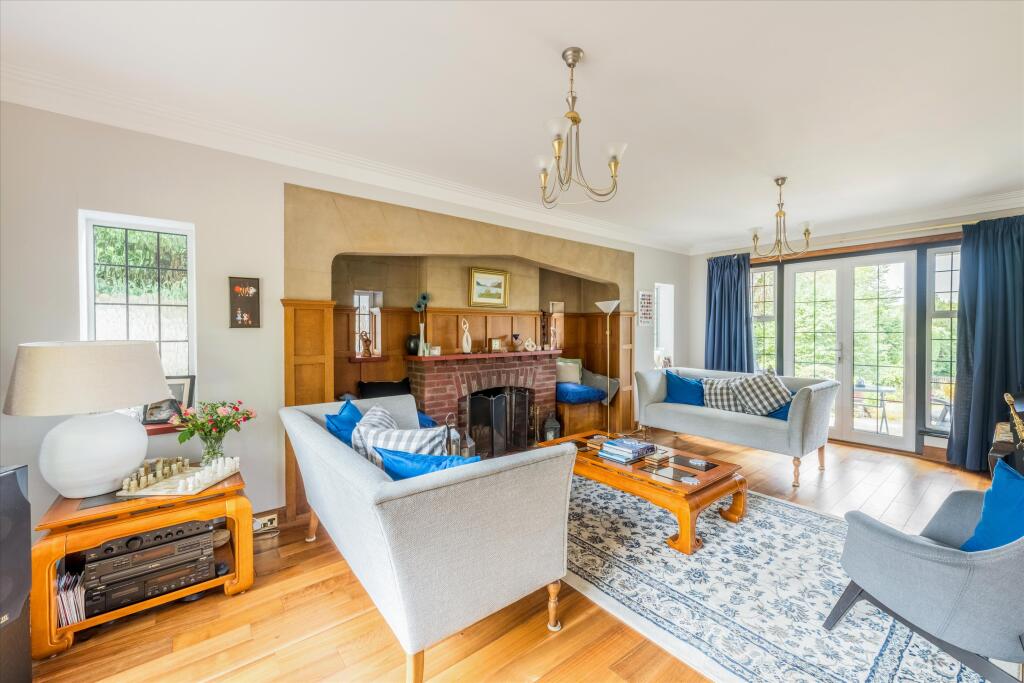 House in Sevenoaks - More