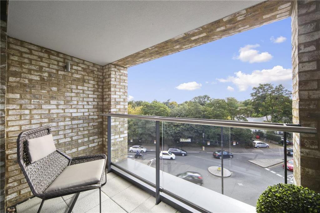Apartment in London - View 5