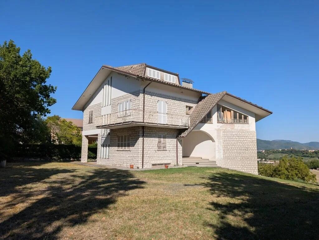 Main image of property: Le Marche, Ancona, Sassoferrato
