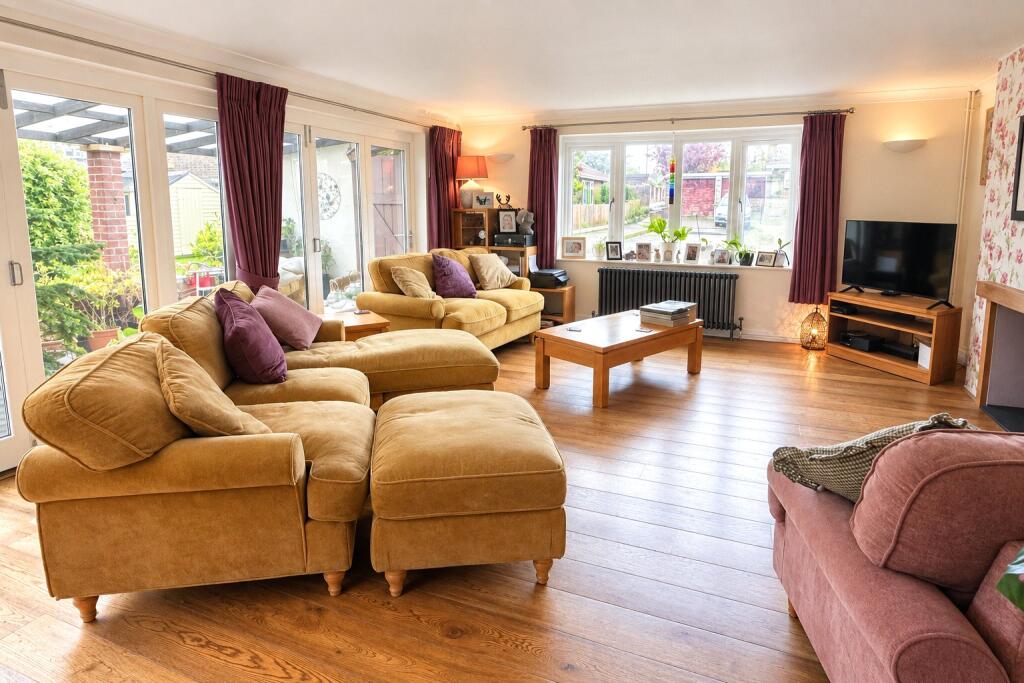 House in Warminster, Wiltshire - View 4