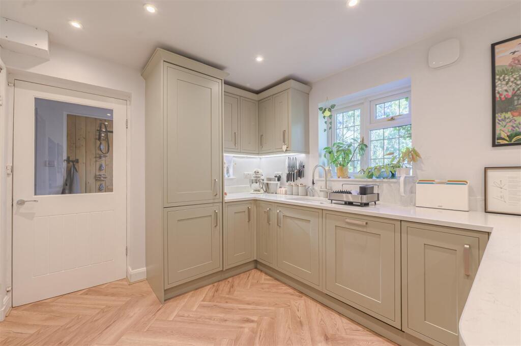 House in North Warwickshire, Wishaw - View 5