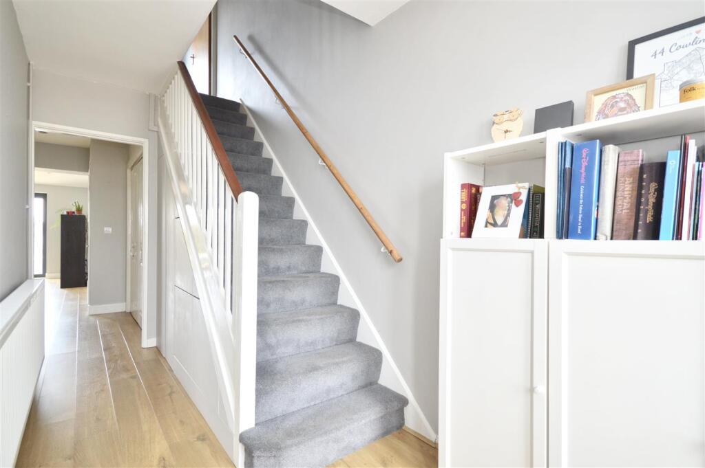 House in Bristol, Stockwood - More