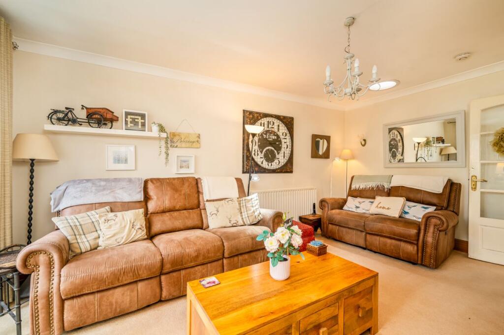 Additional image 4 of South Croft Avenue, Birkenshaw