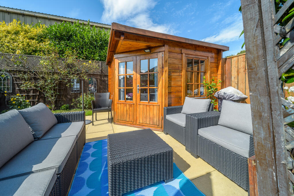 House in Newcastle upon Tyne - View 5