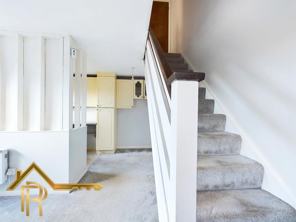 Main image of property: 85 Rosslyn Avenue, Romford