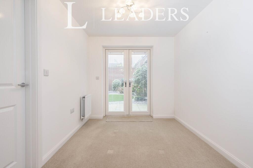 House in Southampton - View 5