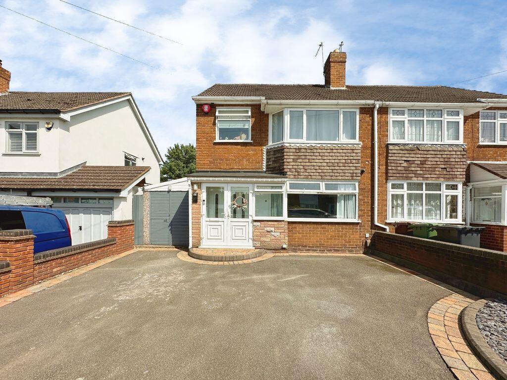 3-bed semi-detached on Victor Street, Pelsall, WS3 4BX, £295,000