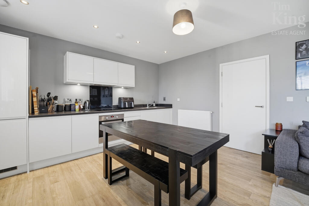 Apartment in London - View 4