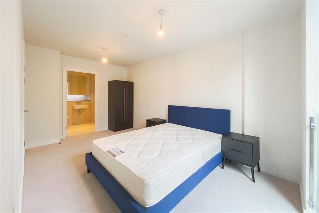 Mount Yard, Meadowside, M4 photo 4