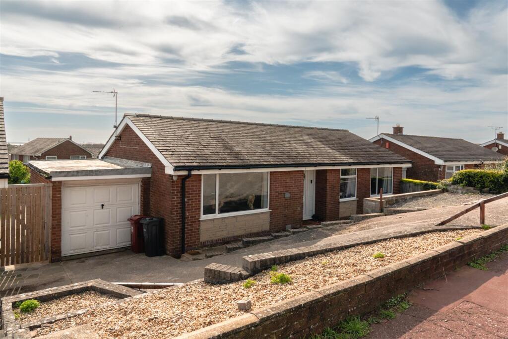 3-bed detached on Redoak Avenue, Barrow-In-Furness, £299,950