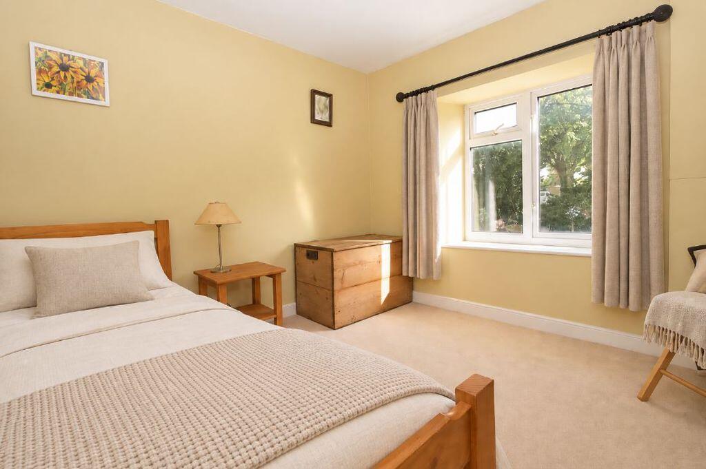 House in Salisbury, Shrewton - More
