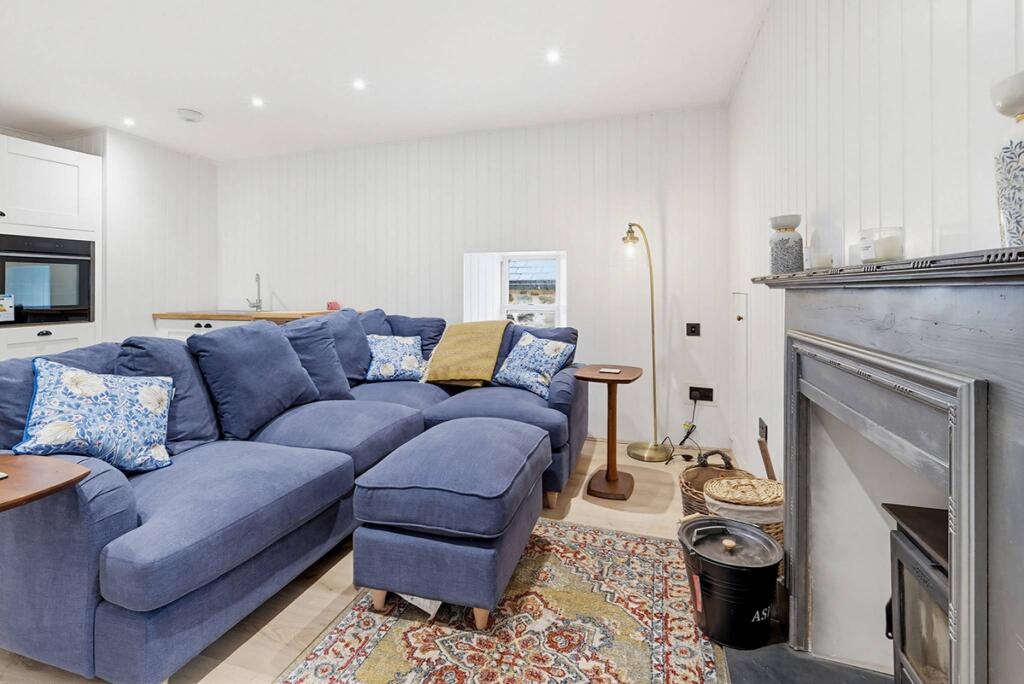 Apartment in Banff, Aberdeenshire - View 3