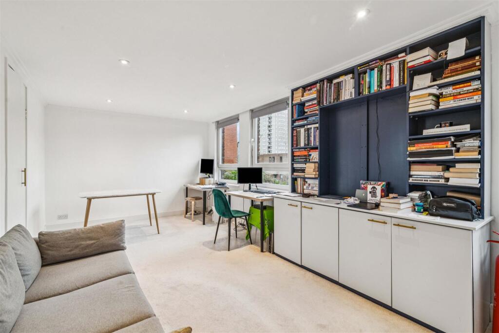 Main image of property: Lily Close, St Pauls Court, London, W14