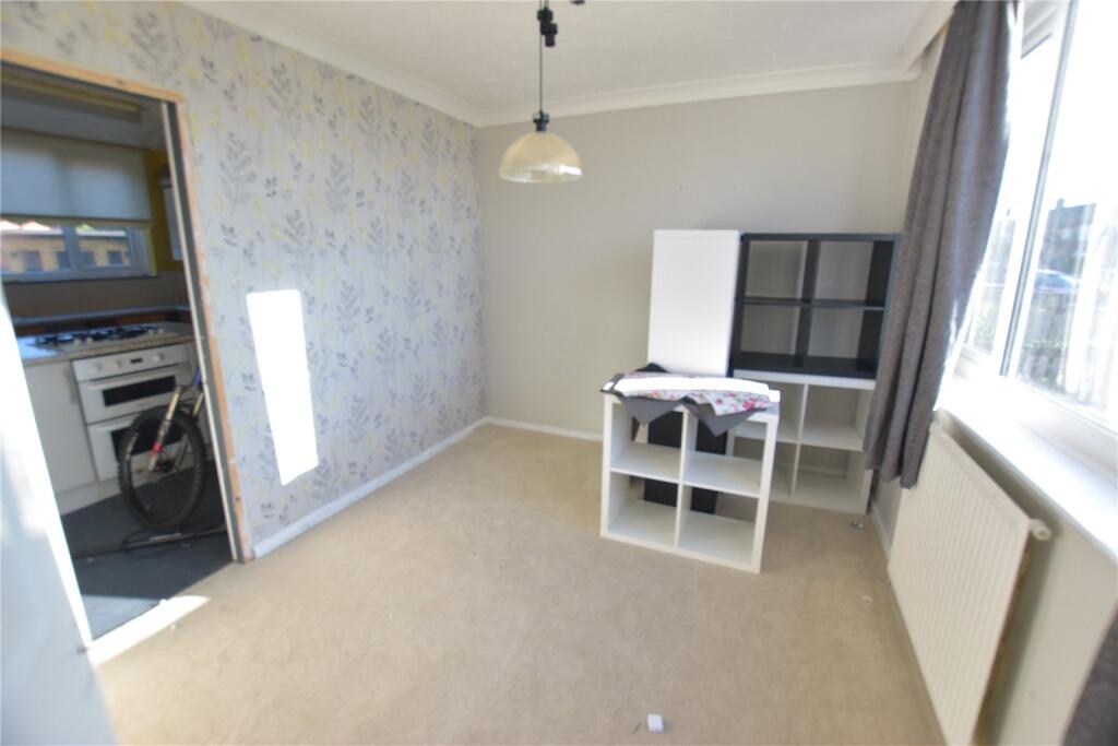 Highfield Close, Leeds, West Yorkshire photo 4