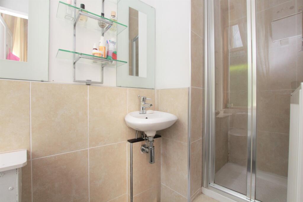 Apartment in Glasgow - More