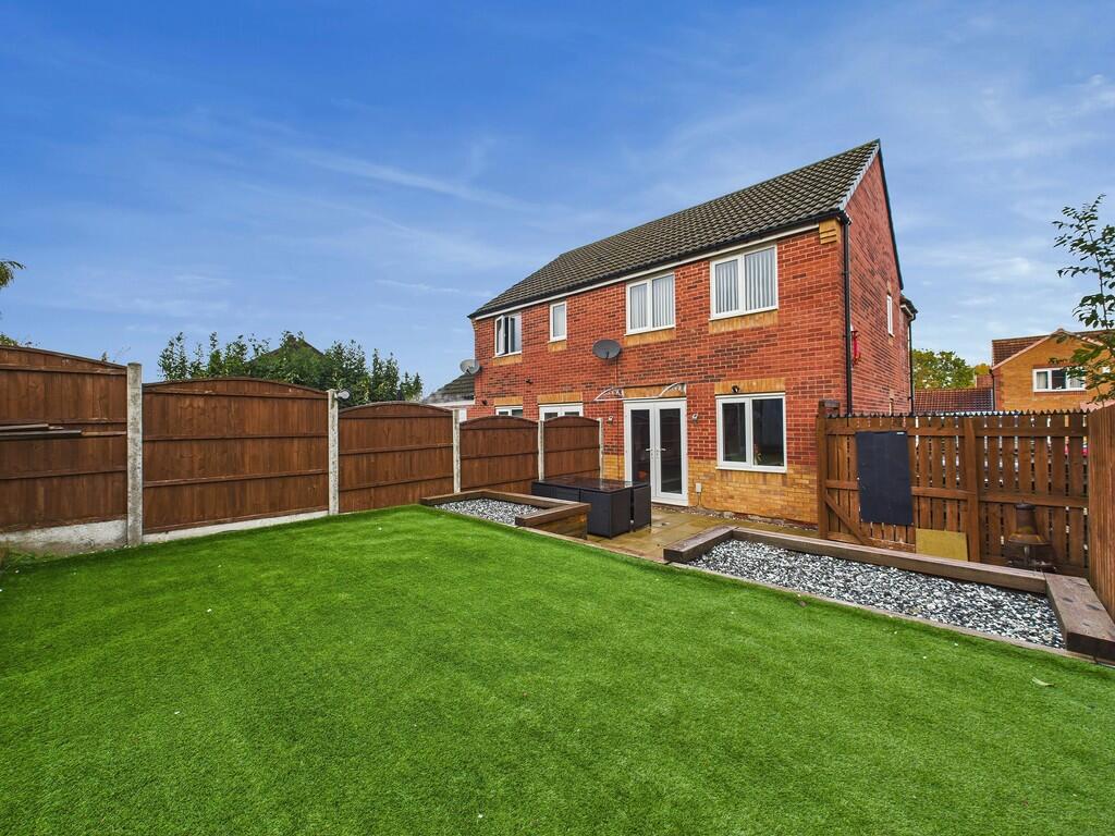 Masefield Avenue, Holmewood photo 4
