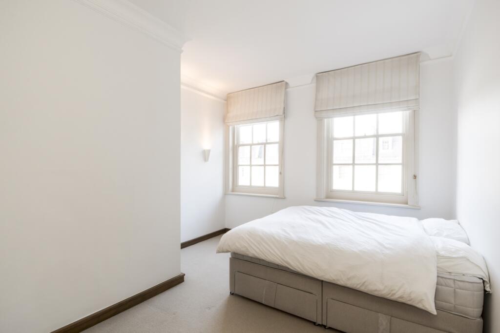 Apartment in London, Royal Borough of Kensington and Chelsea - View 2