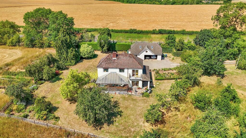 Main image of property: Warwick Road, Upper Fulbrook, CV37