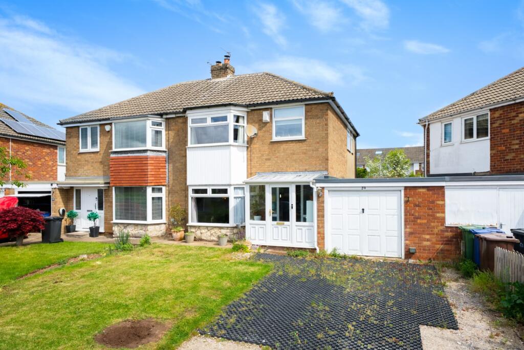 Main image of property: Willow Rise, Tadcaster, North Yorkshire, LS24