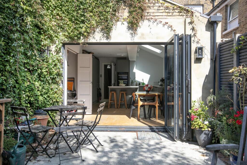 House in London - More