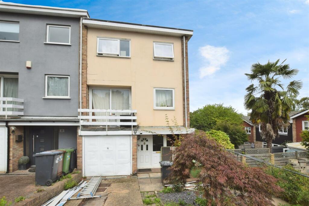 Main image of property: IVINGHOE ROAD, Bushey