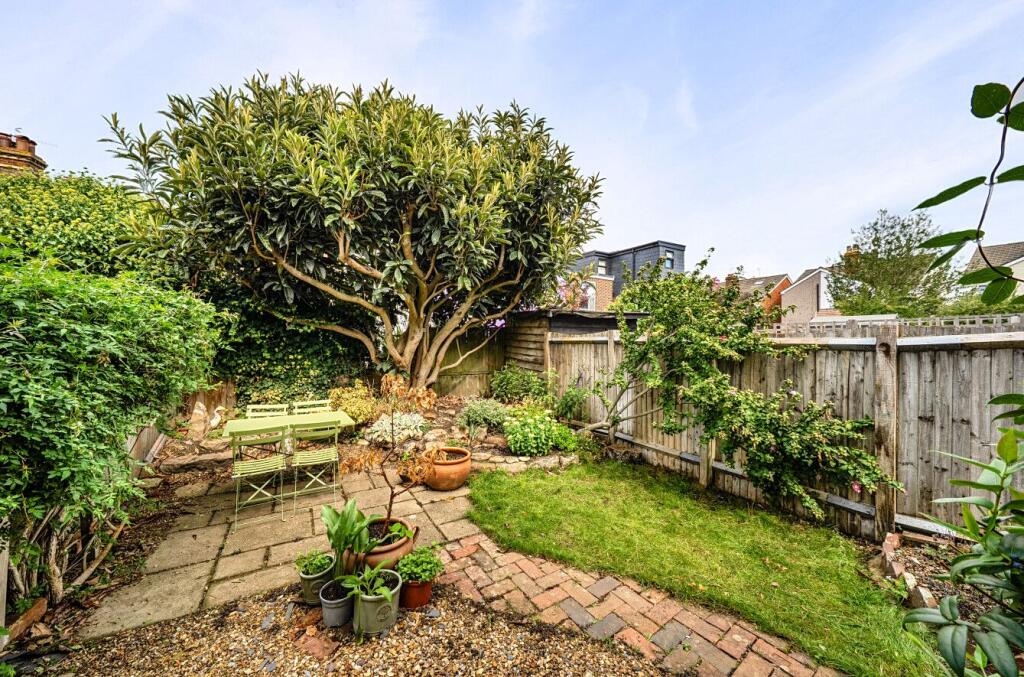 House in Tonbridge - View 3