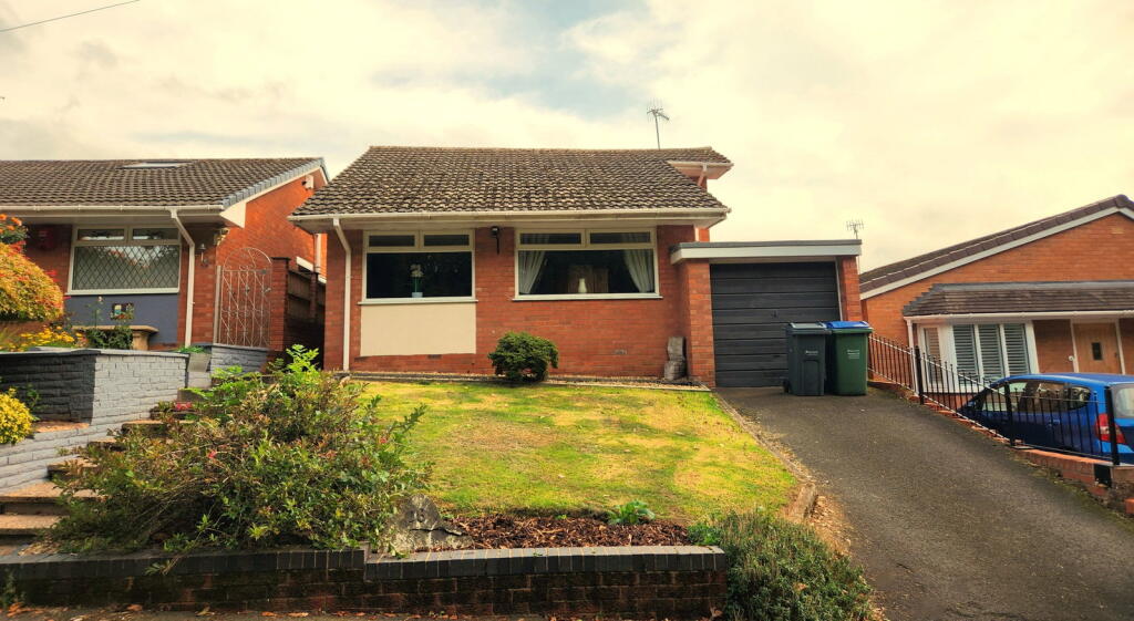 Hayseech, Cradley Heath, B64 7JN