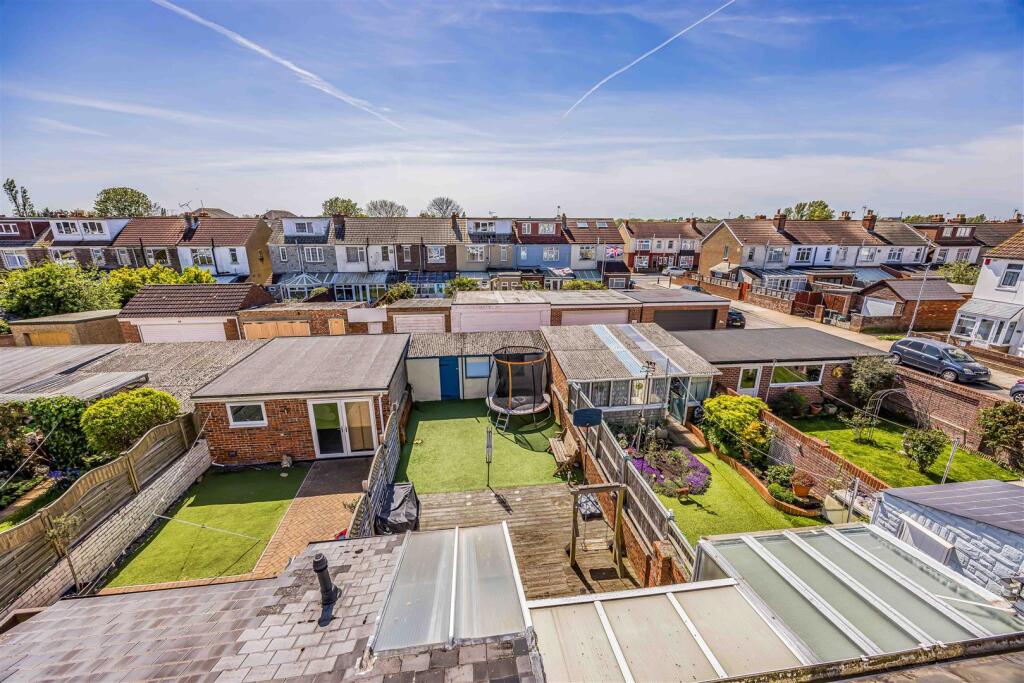 House in Portsmouth, Kingston, Baffins - View 5