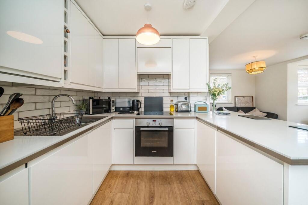 Apartment in London, Park Royal - View 2