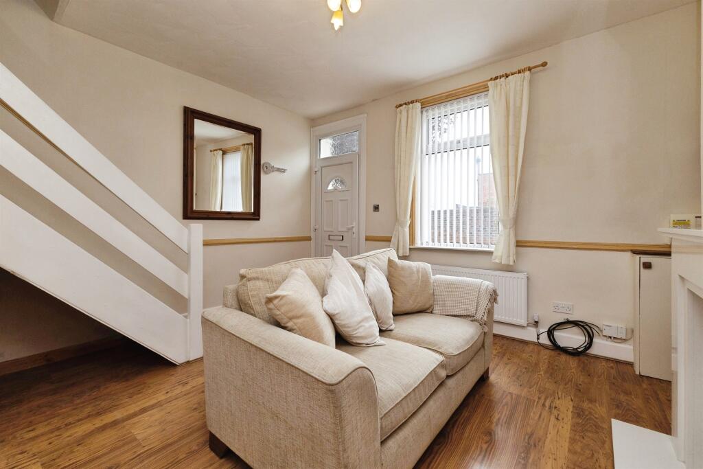 House in Stockton-on-Tees - View 3