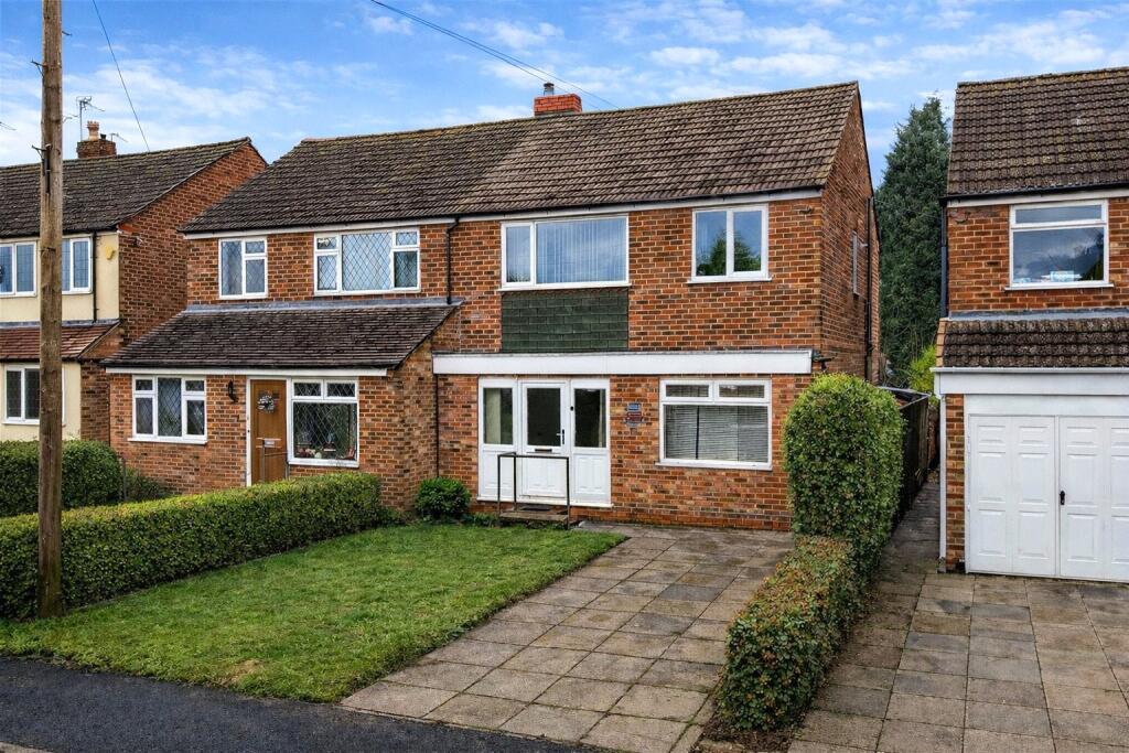 Kings Lane, Newton Regis, Tamworth, Warwickshire, B79