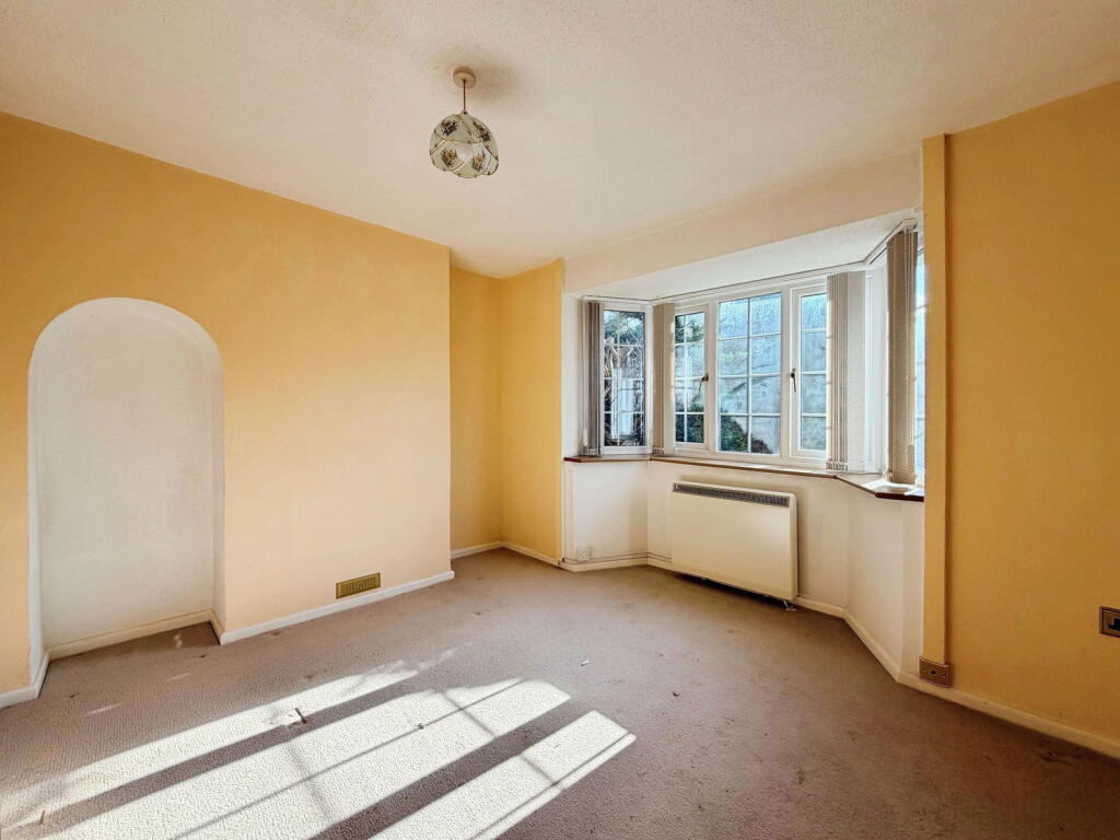 Langdown Road, Hythe, Southampton, SO45 6EX photo 3