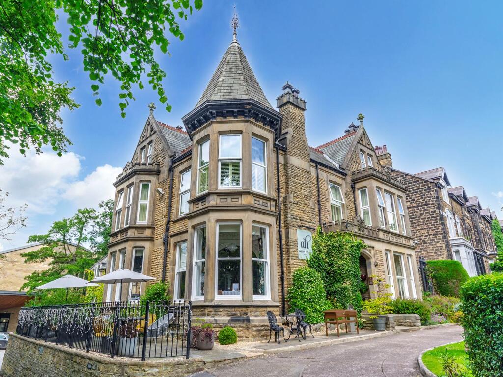 Main image of property: Ascot House Hotel, 53 Kings Road, Harrogate, HG1 5HJ