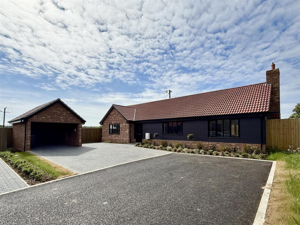 Main image of property: Barking, Barking Tye