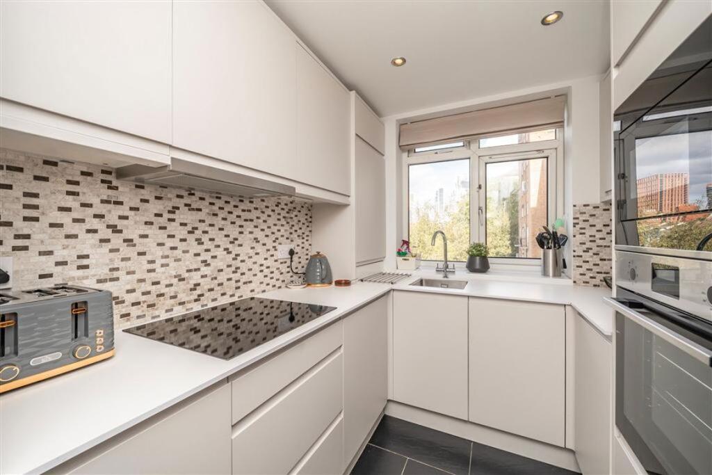Apartment in London, Stockwell Park, Vauxhall - View 3