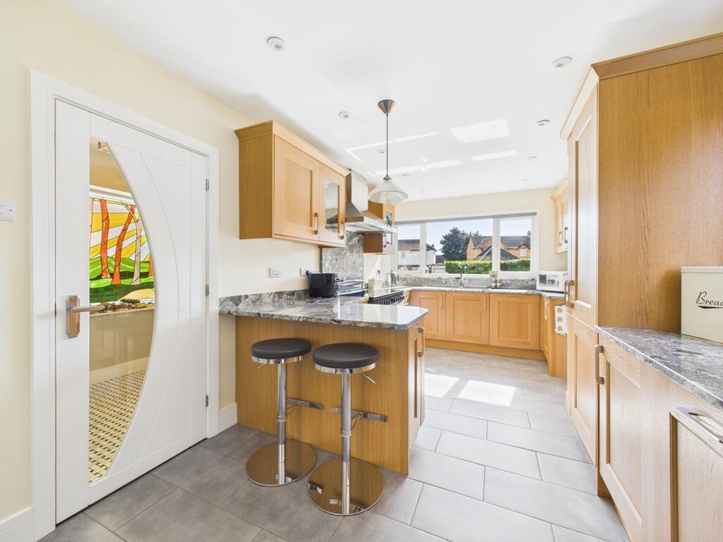 House in Northampton, Abington - View 5