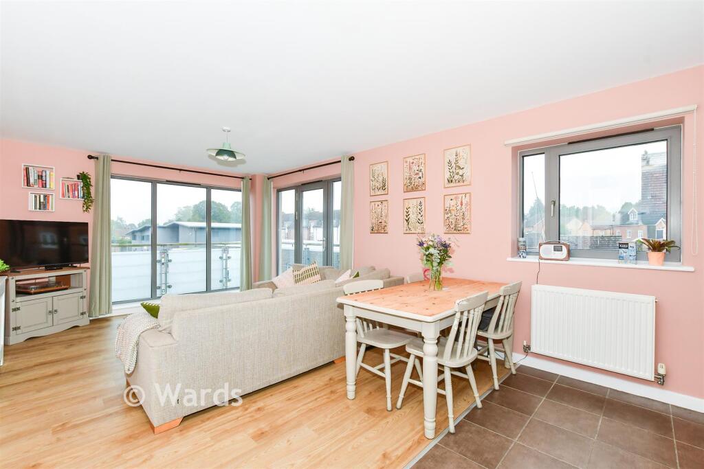 Apartment in Maidstone, Loose - View 3