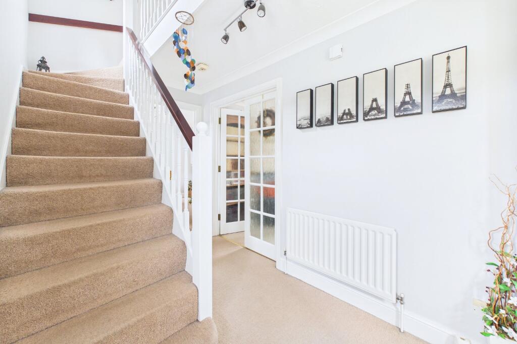 House in Poole, Hillbourne, Broadstone - View 5